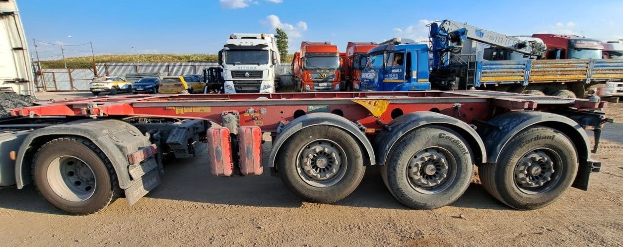 Grunwald 9453 Полуприцеп контейнеровоз 3 оси Grunwald 9453 Полуприцеп контейнеровоз 3 оси