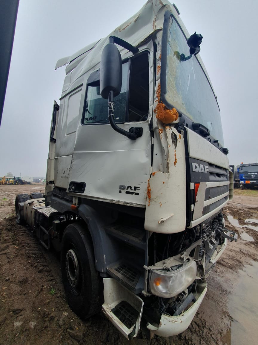 DAF XF 4x2 Седельный тягач