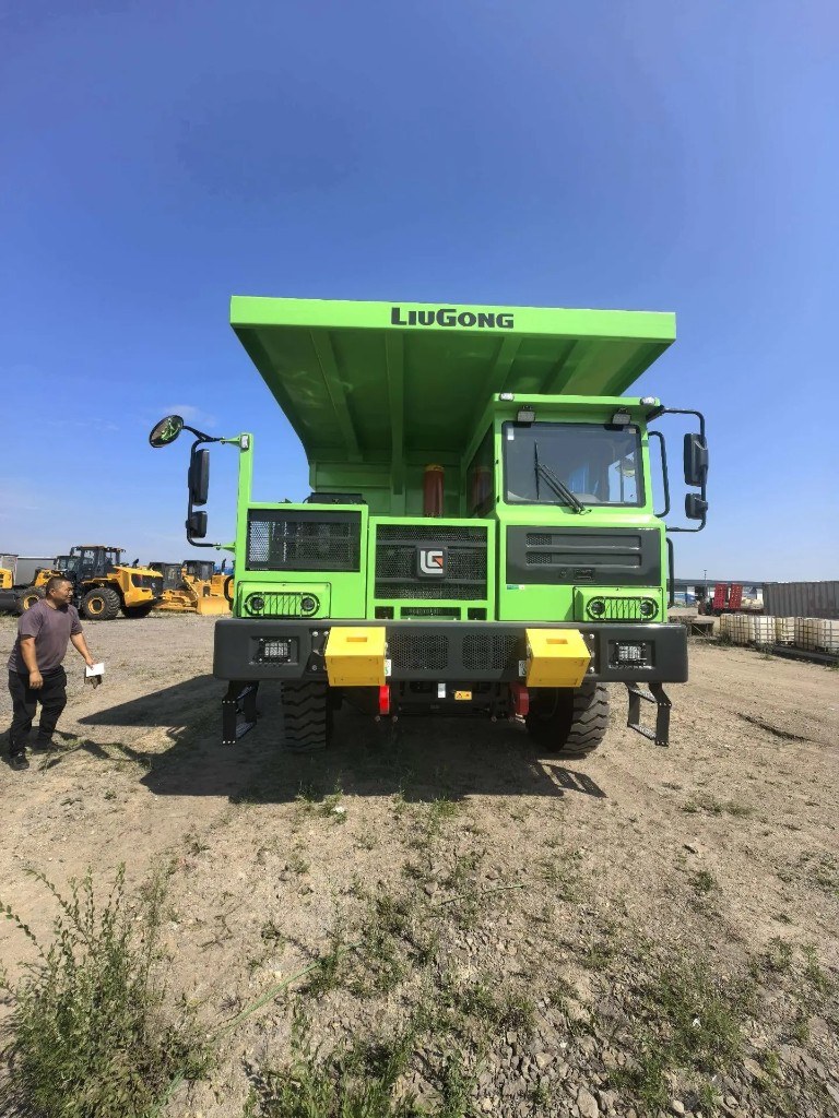 Электрический карьерный самосвал LiuGong DW105A-E