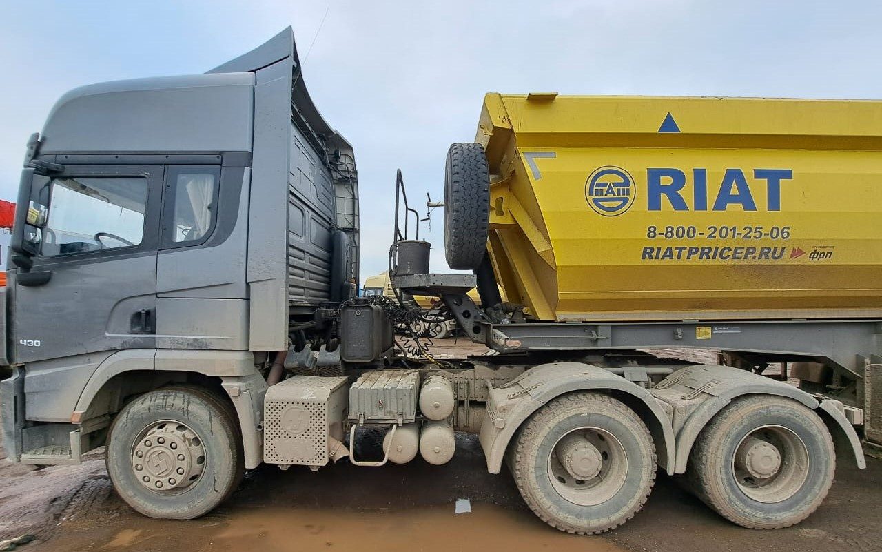 Shacman (Shaanxi) SX* 6x4 Седельный тягач Shacman (Shaanxi) SX* 6x4 Седельный тягач