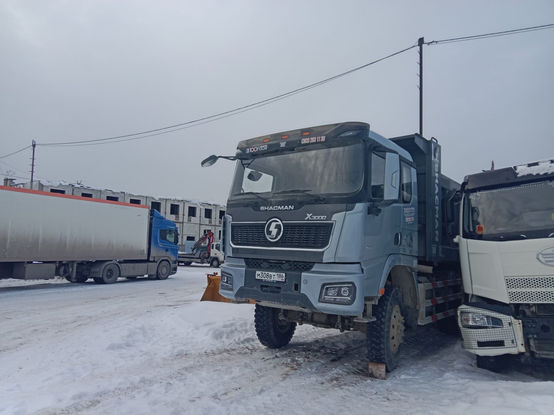 Shacman (Shaanxi) SX* 6x6 Самосвал
