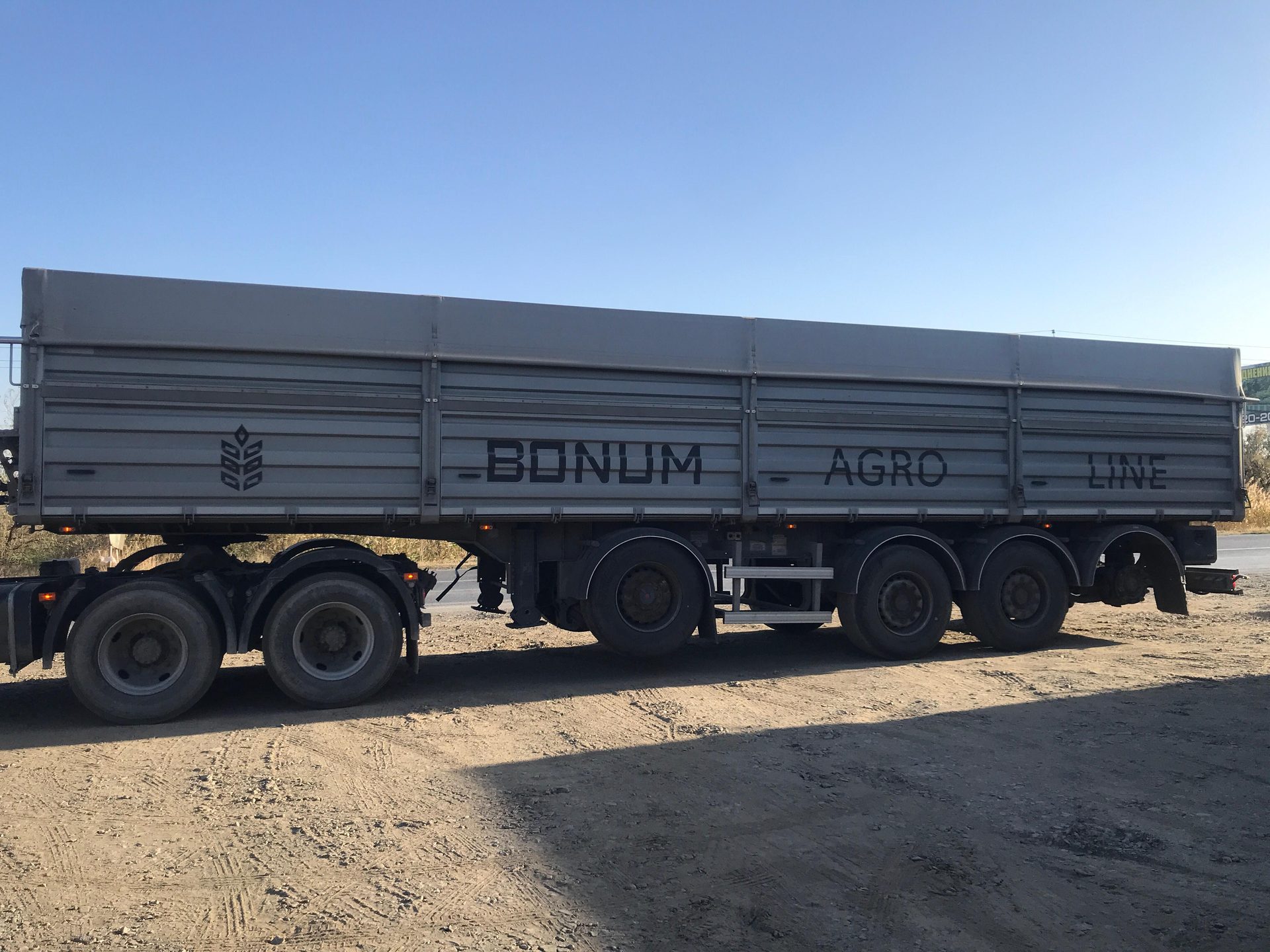 BONUM 9142* Полуприцеп зерновоз BONUM 9142* Полуприцеп зерновоз