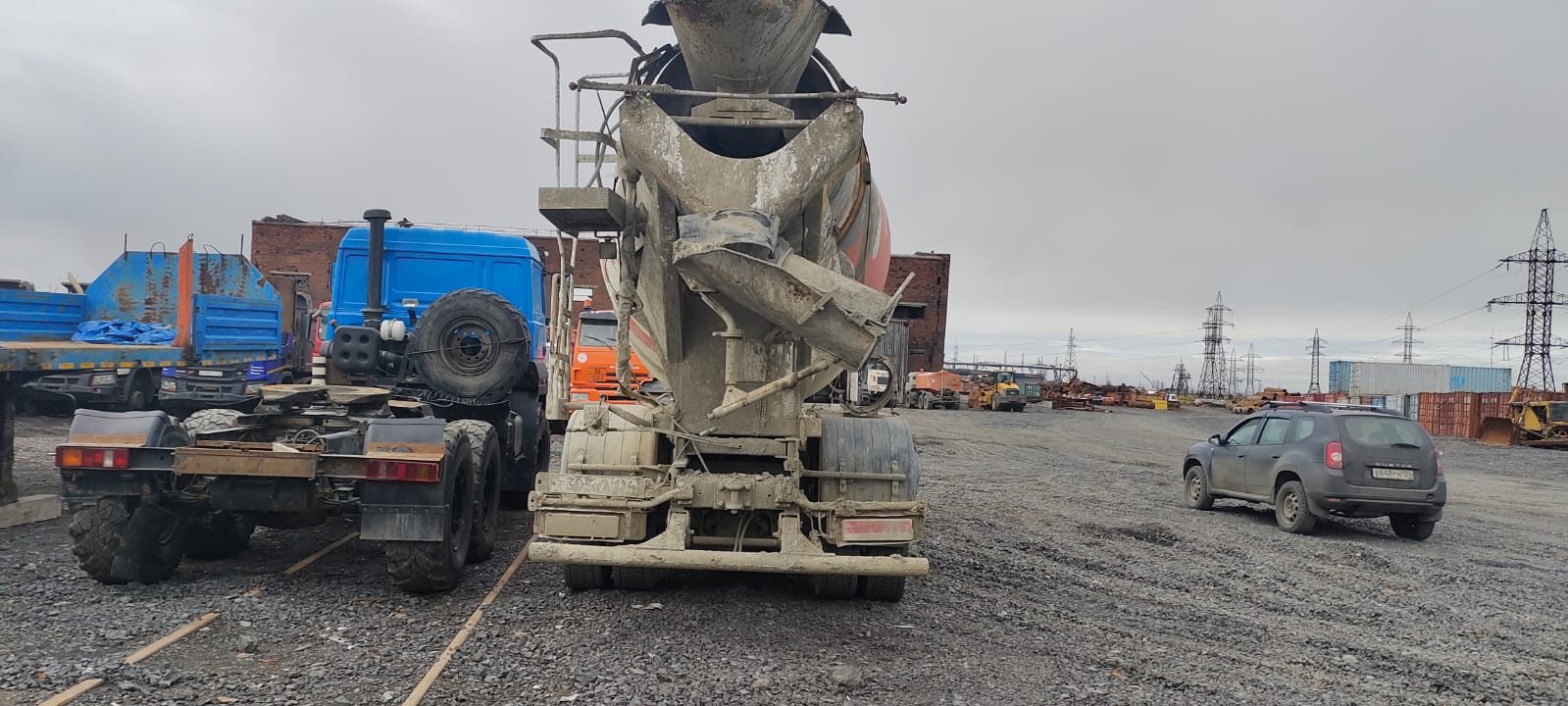 Туймазинский завод автобетоновозов 5814* на шасси КамАЗ 6520 6x4 Автобетоносмеситель