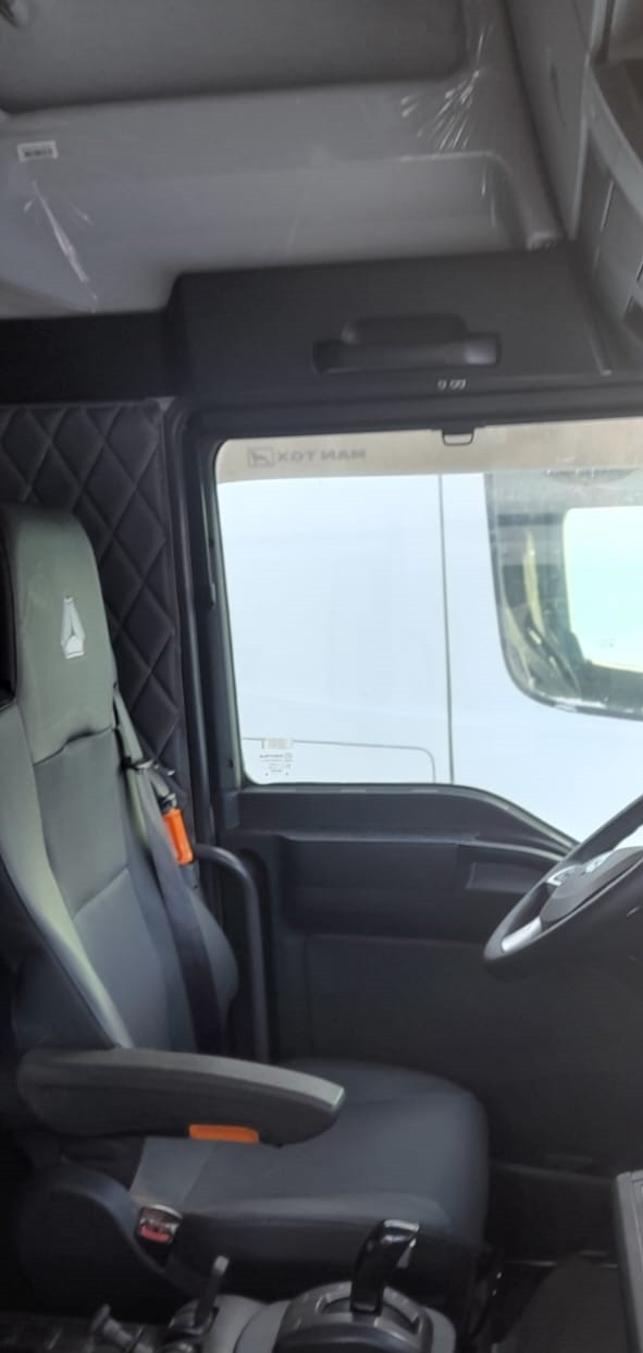 SITRAK C7H 4x2 Седельный тягач SITRAK C7H 4x2 Седельный тягач