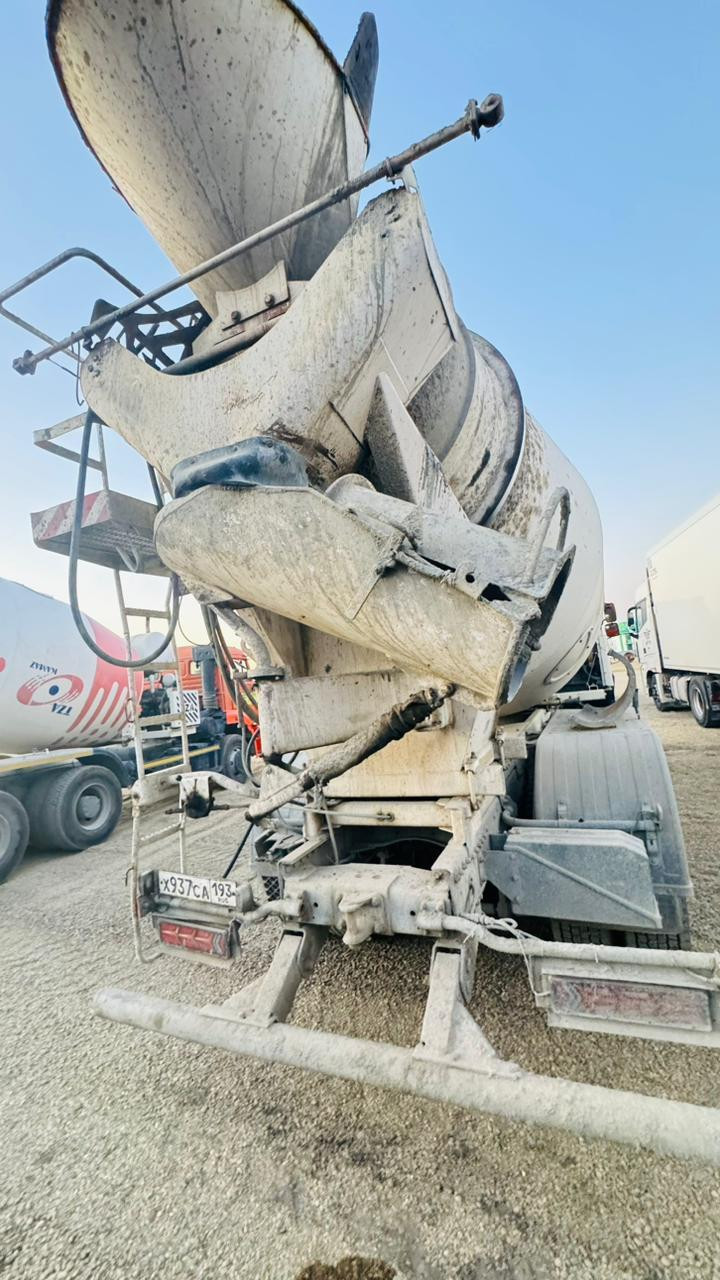 Туймазинский завод автобетоновозов 5814* на шасси КамАЗ 6520 6x4 Автобетоносмеситель