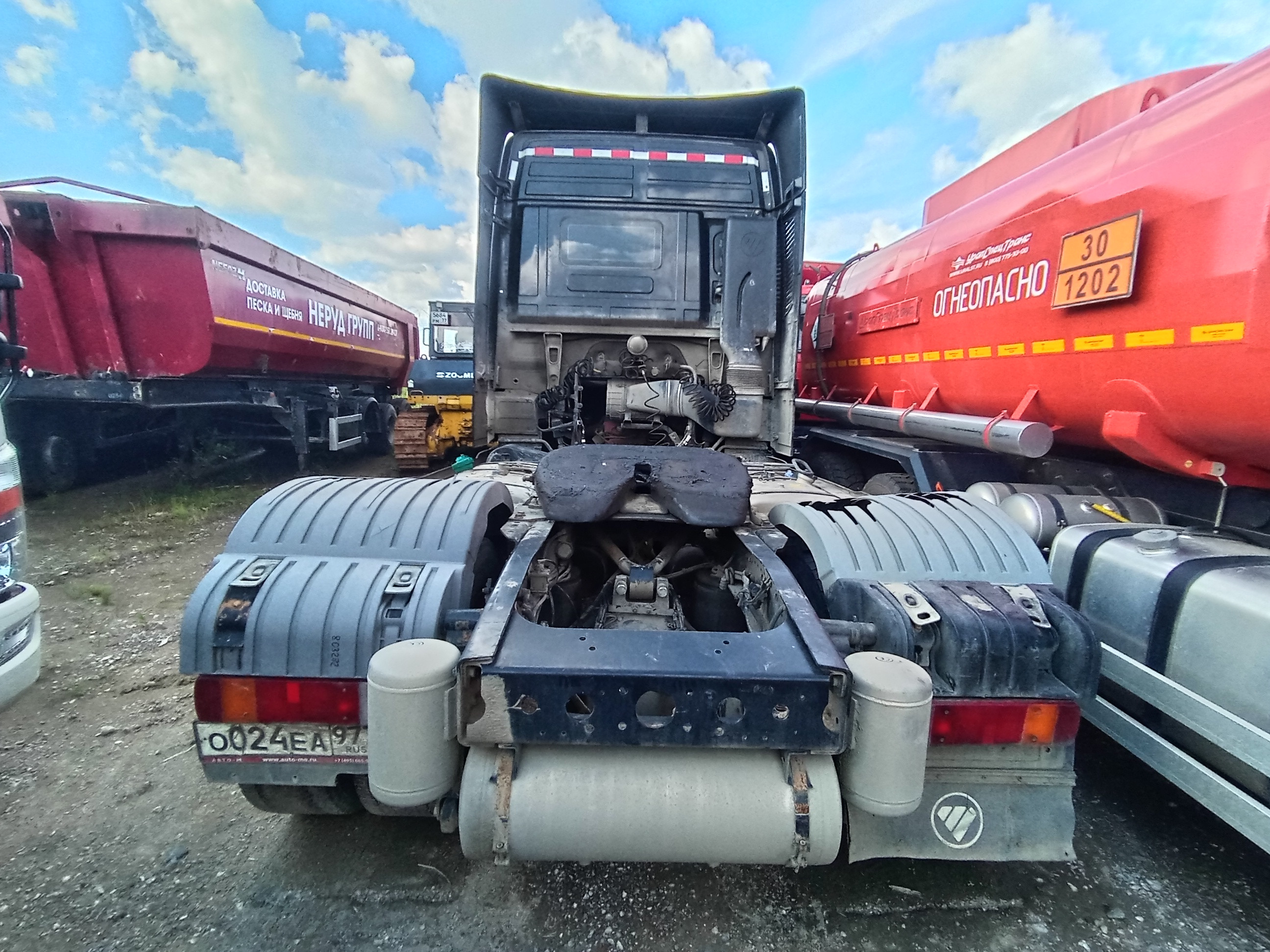 Foton AUMAN 4x2 Седельный тягач