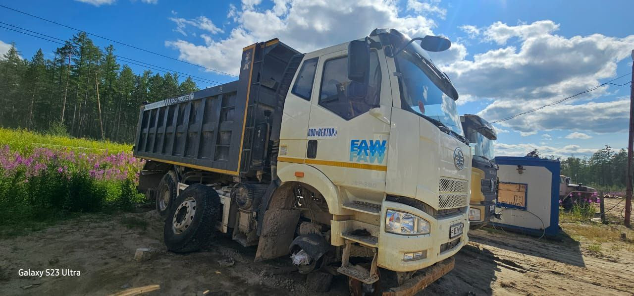 FAW J6 6x4 Самосвал FAW J6 6x4 Самосвал