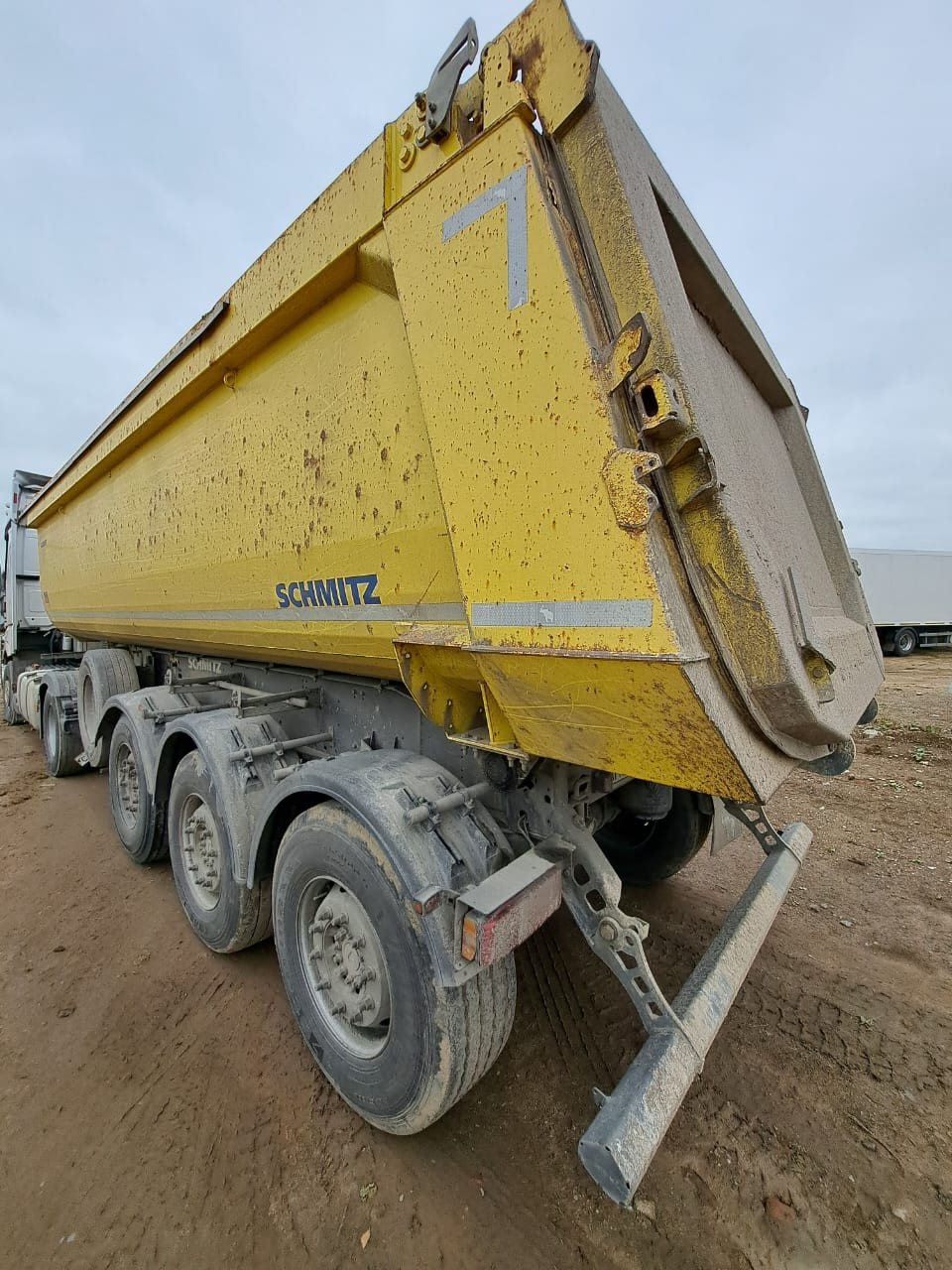 Schmitz Cargobull SKI 24 Полуприцеп самосвальный Schmitz Cargobull SKI 24 Полуприцеп самосвальный