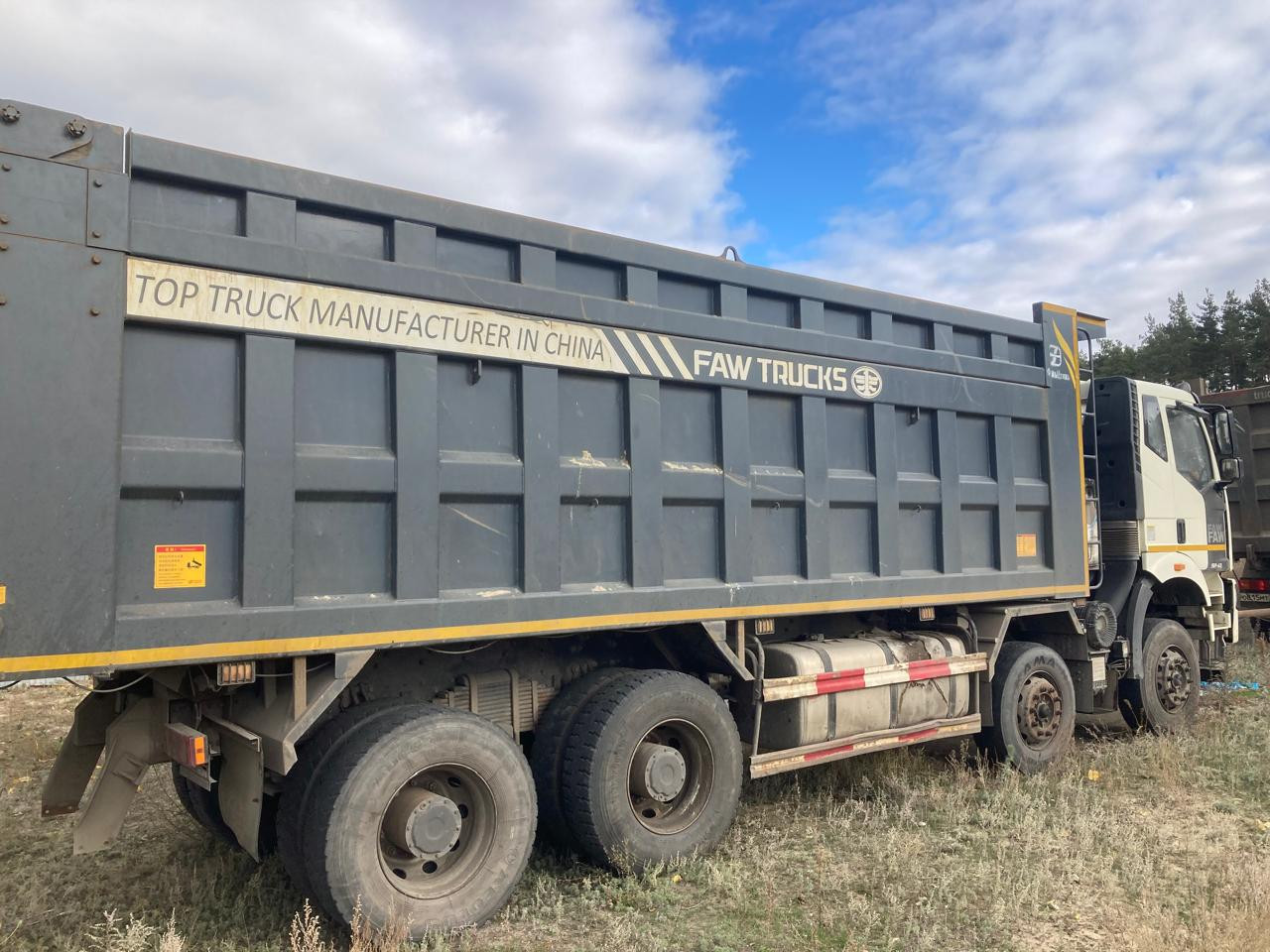 FAW J6 8x4 Самосвал FAW J6 8x4 Самосвал