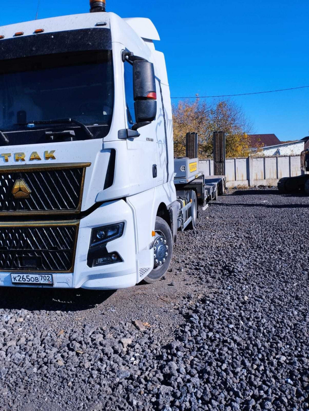 SITRAK C7H 4x2 Седельный тягач SITRAK C7H 4x2 Седельный тягач