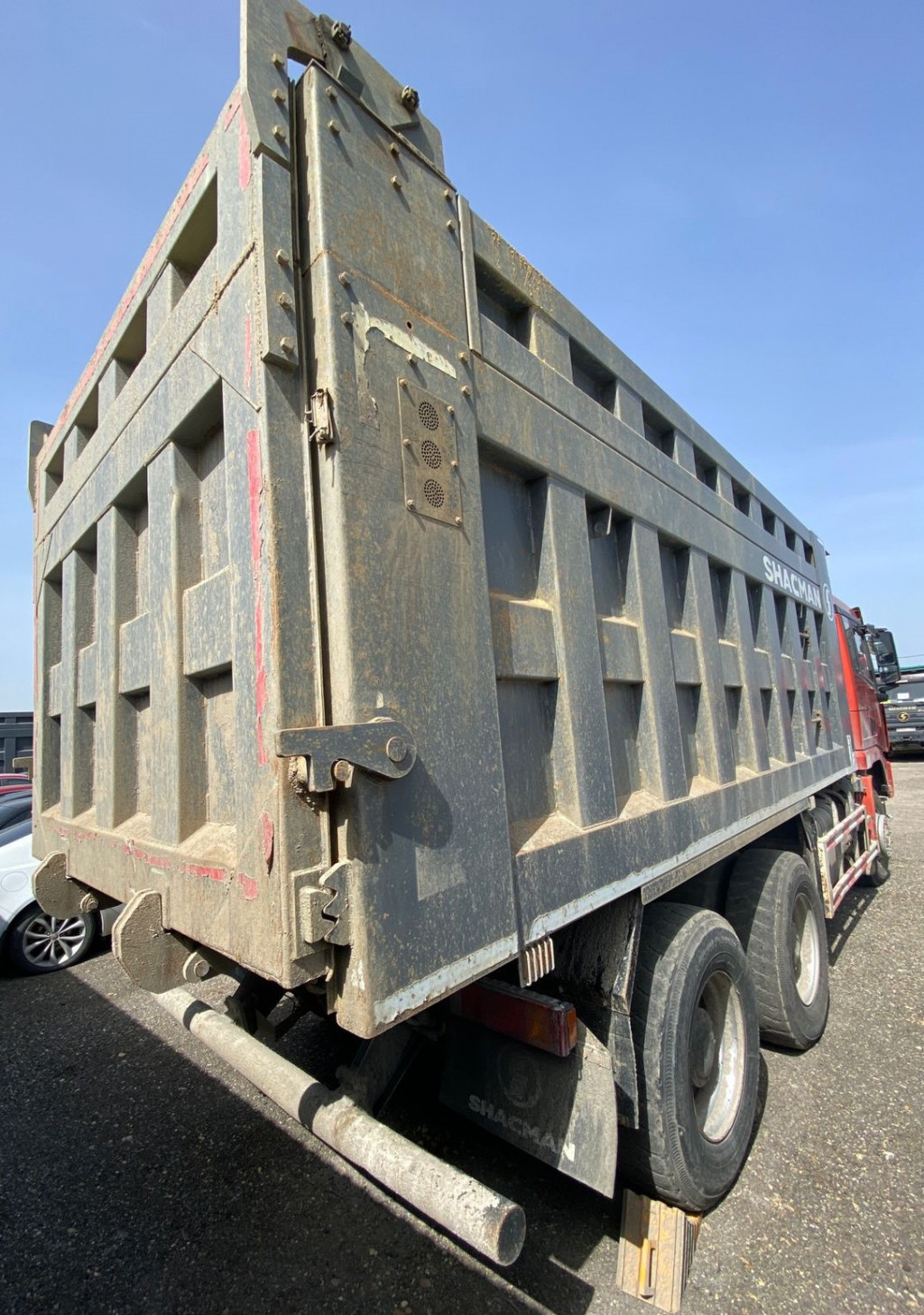 Shacman (Shaanxi) SX* 6x4 Самосвал