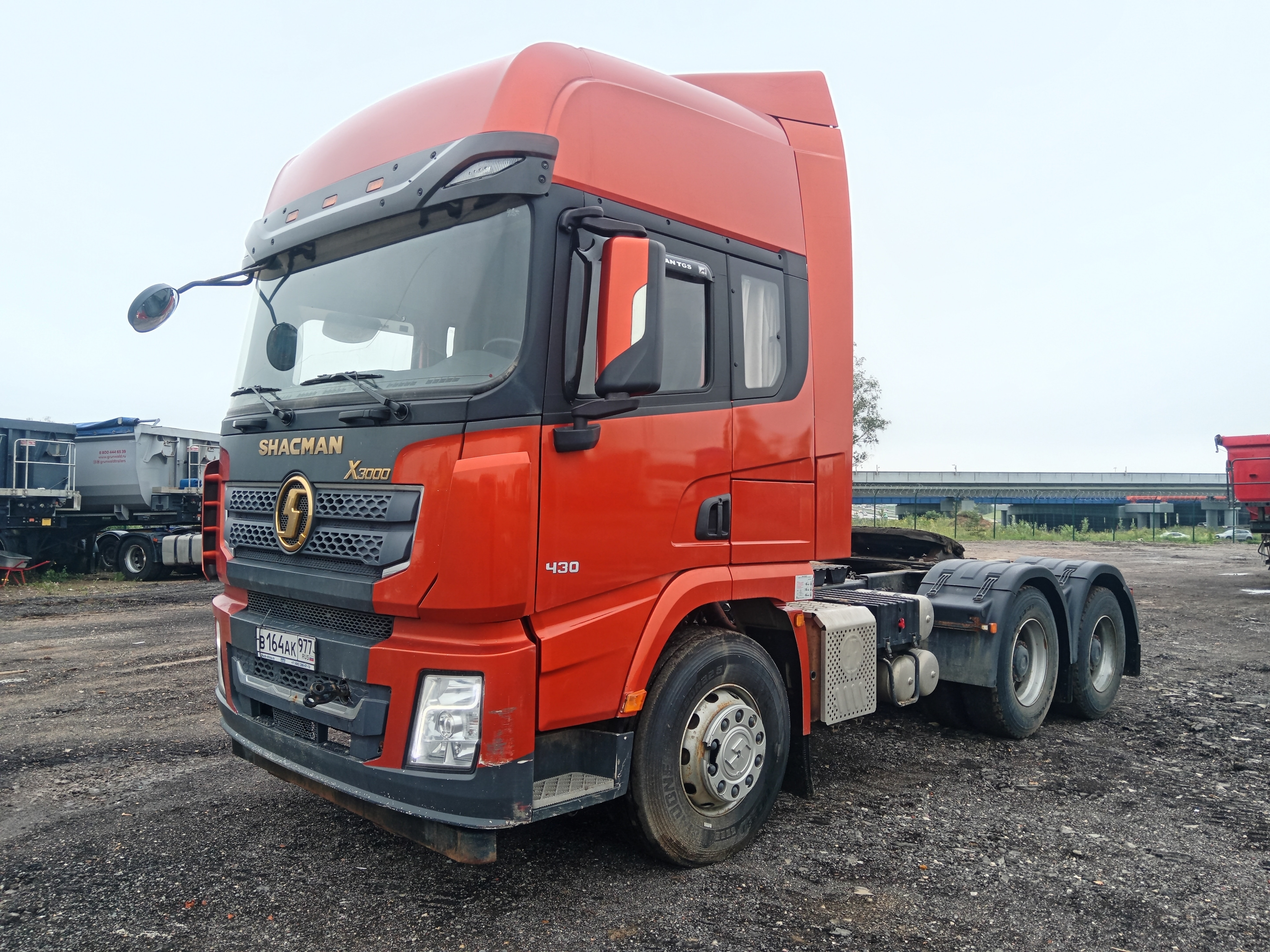 Shacman (Shaanxi) SX* 6x4 Седельный тягач Shacman (Shaanxi) SX* 6x4 Седельный тягач