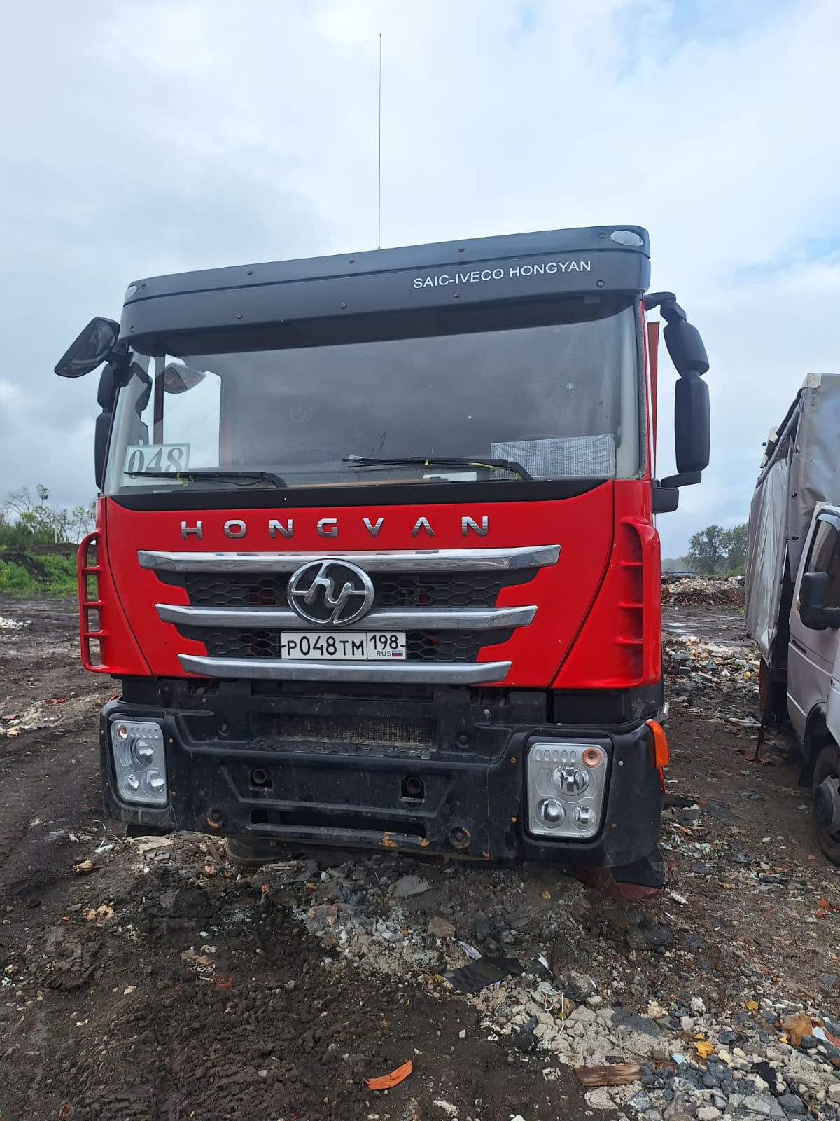 HONGYAN 908 8x4 Самосвал