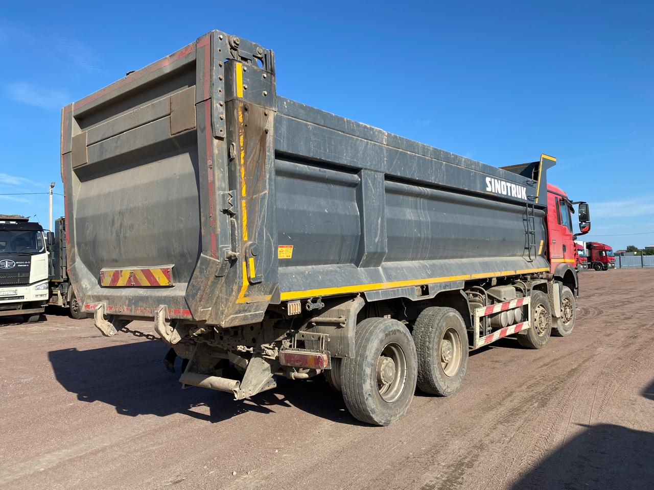 Howo T5G 8x4 Самосвал