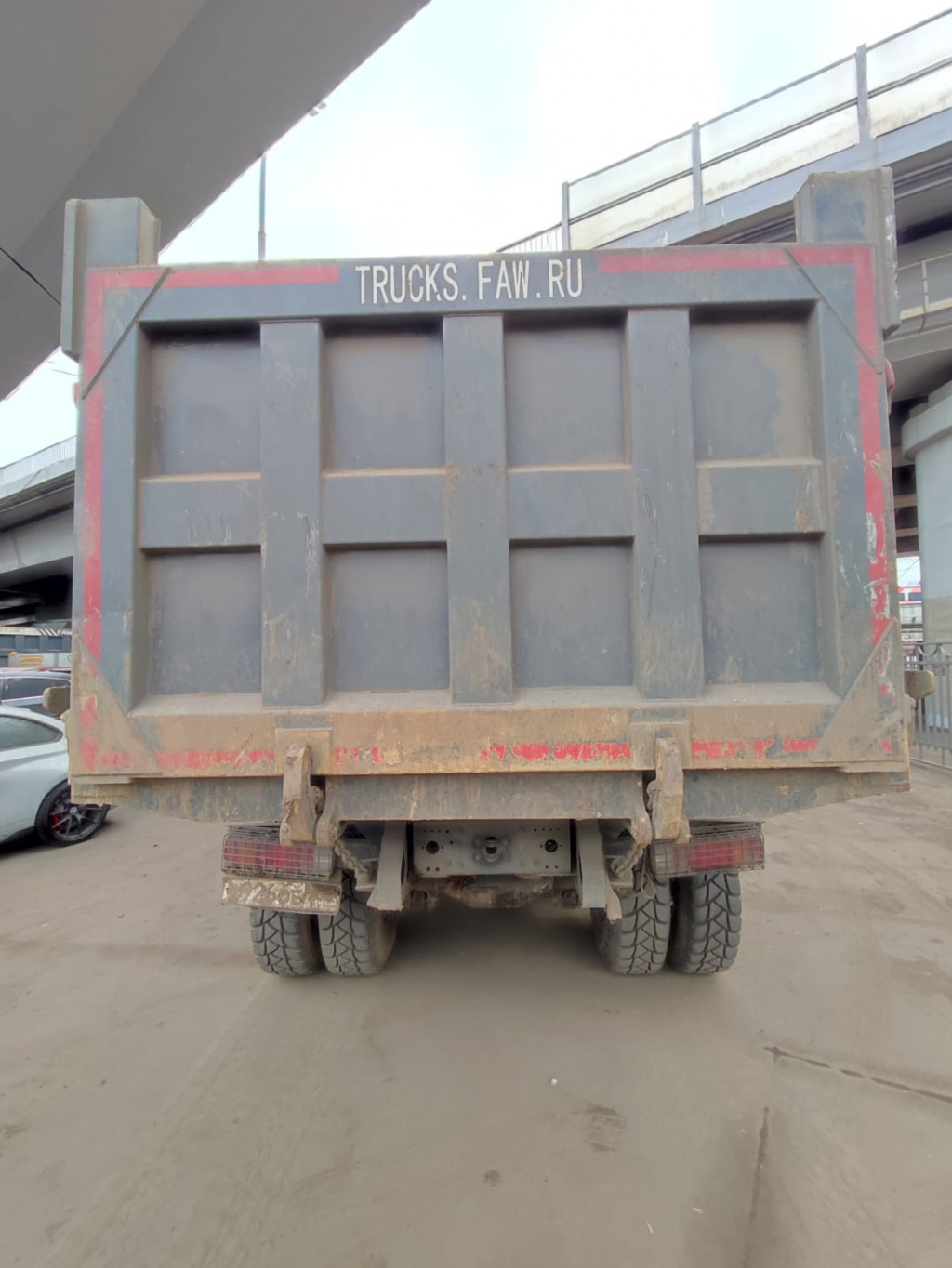 FAW J6 6x4 Самосвал