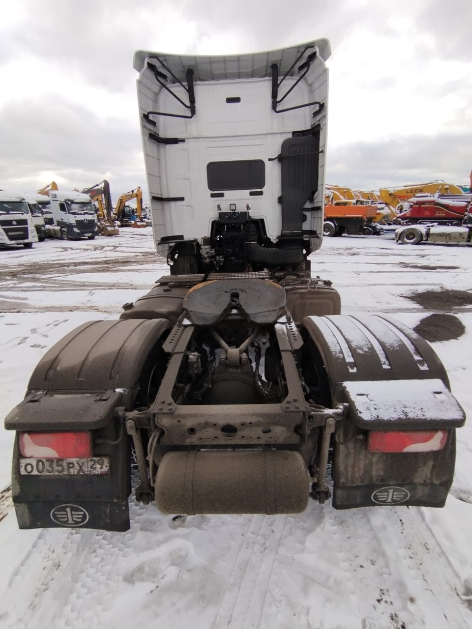 FAW J7 4x2 Седельный тягач