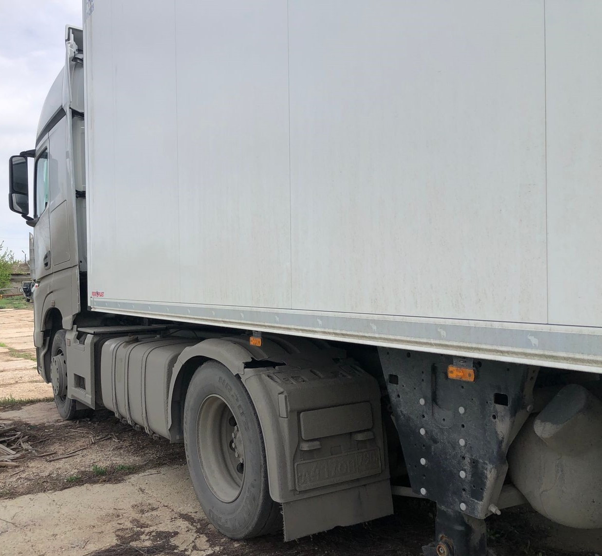КамАЗ М1945 4x2 Седельный тягач КамАЗ М1945 4x2 Седельный тягач