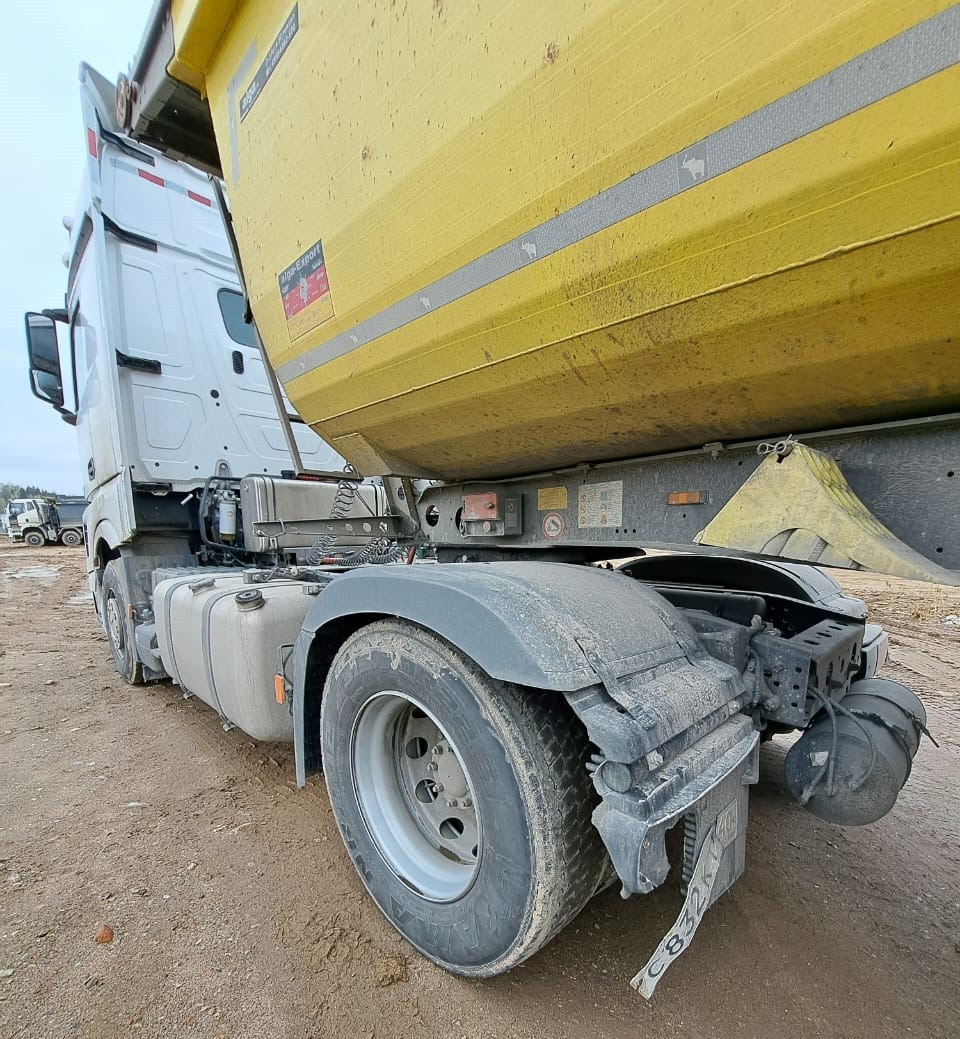Mercedes-Benz ACTROS 4x2 Седельный тягач Mercedes-Benz ACTROS 4x2 Седельный тягач