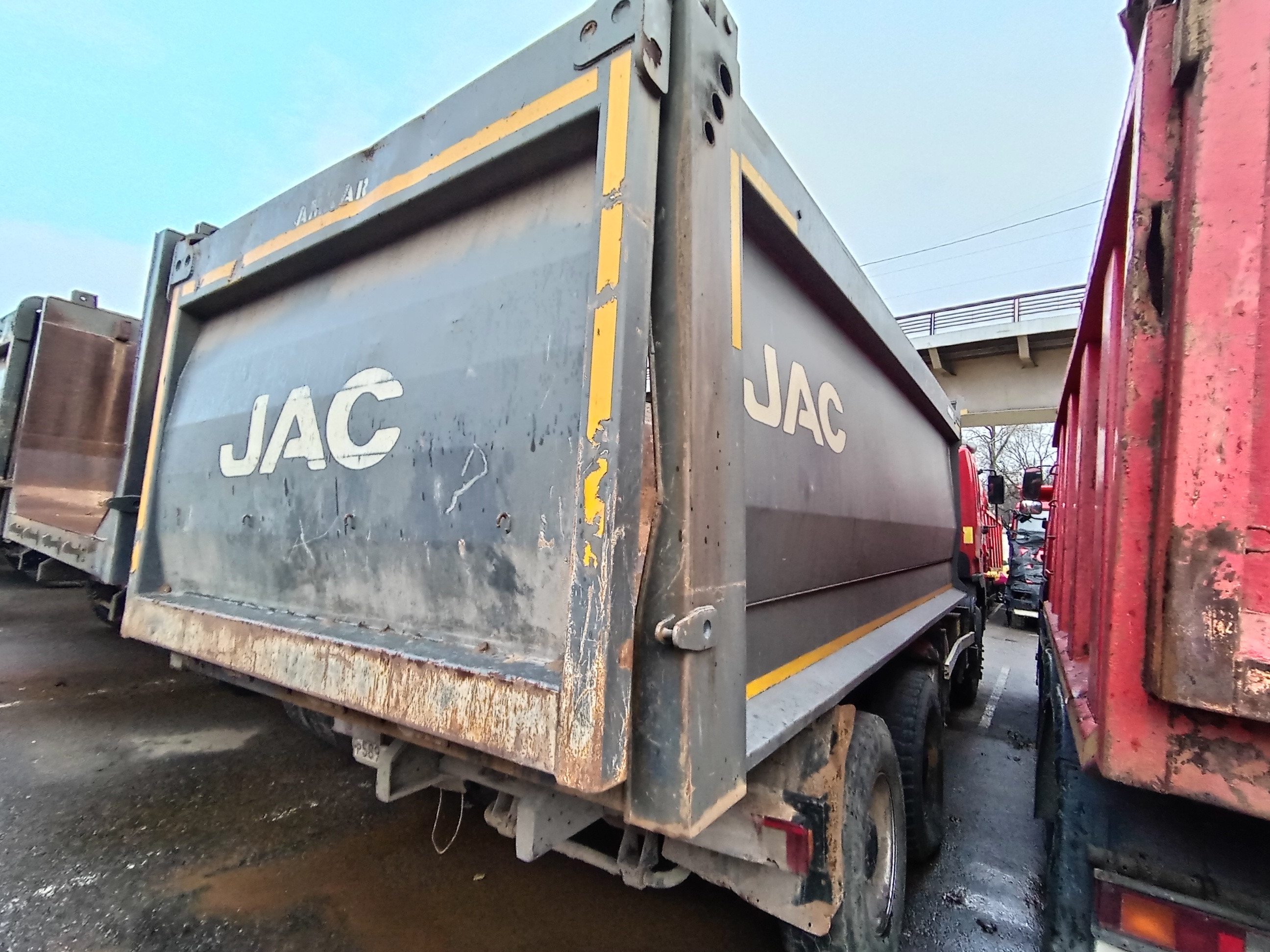 JAC N350 6x4 Самосвал