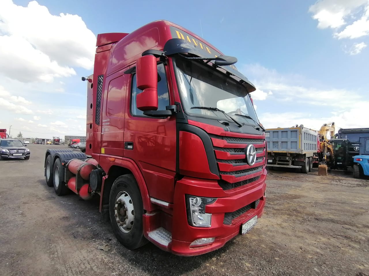 Dayun CGC* 6x4 Седельный тягач