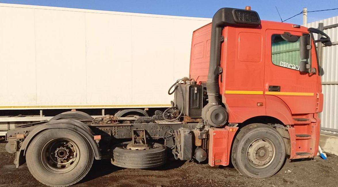 КамАЗ 5490 4x2 Седельный тягач