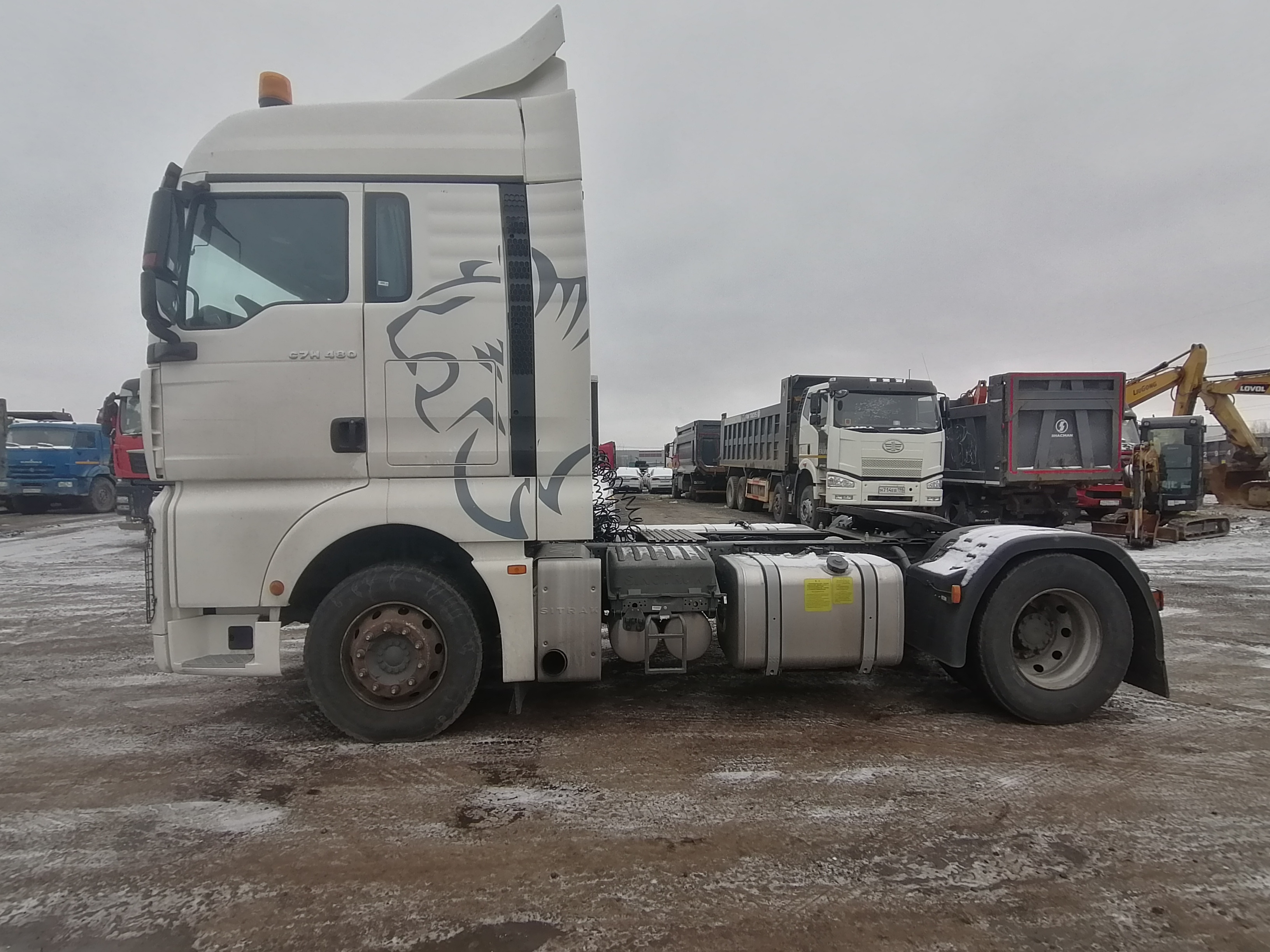 SITRAK C7H 4x2 Седельный тягач SITRAK C7H 4x2 Седельный тягач