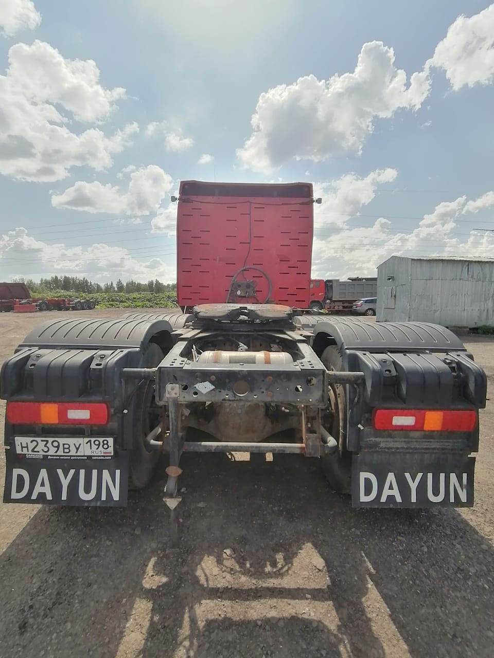Dayun CGC* 6x4 Седельный тягач