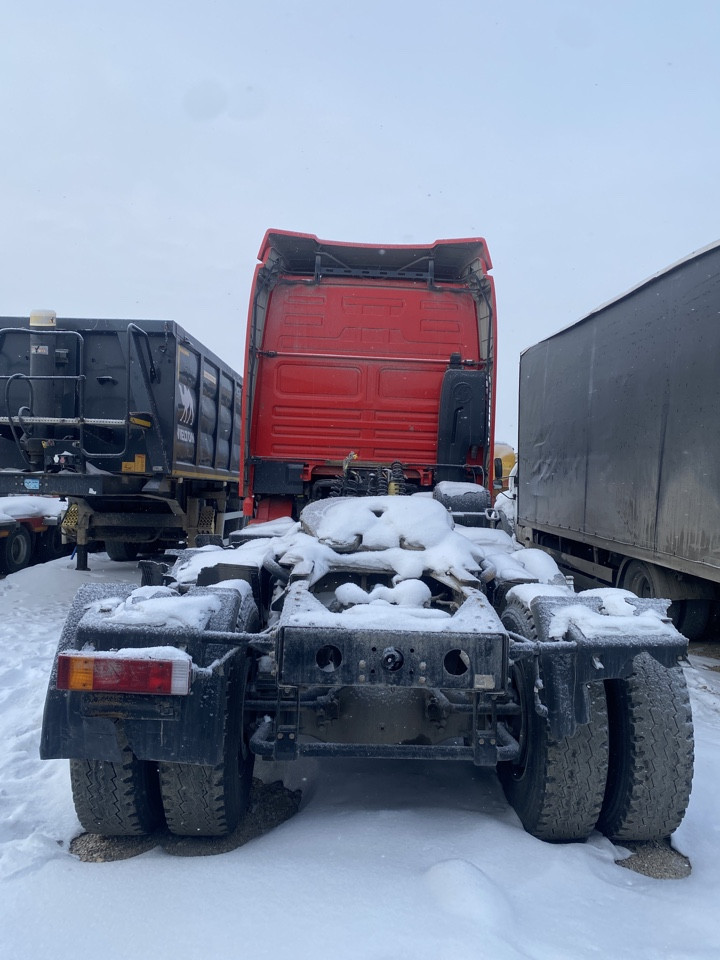 Shacman (Shaanxi) SX* 6x4 Седельный тягач