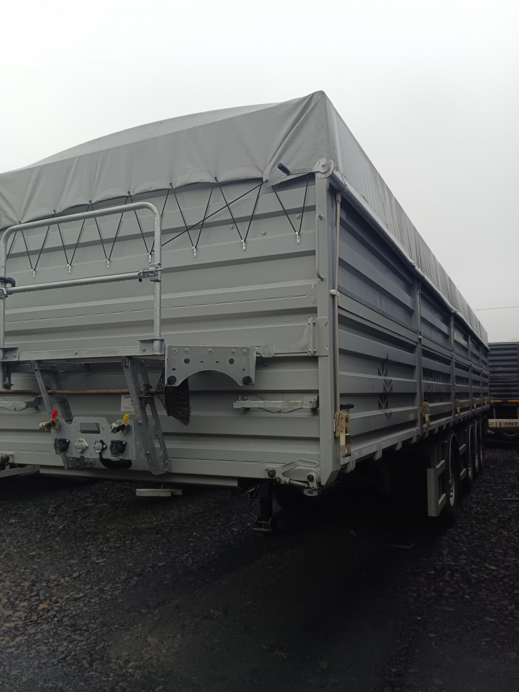 BONUM 9142* Полуприцеп зерновоз BONUM 9142* Полуприцеп зерновоз