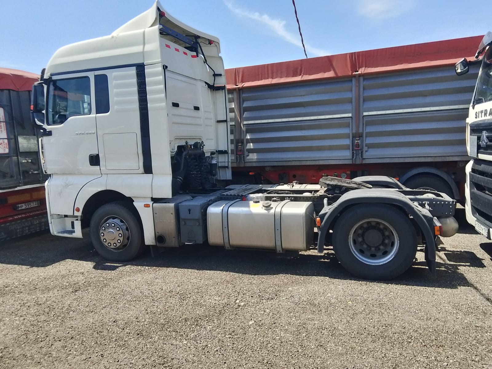 SITRAK C7H 4x2 Седельный тягач SITRAK C7H 4x2 Седельный тягач
