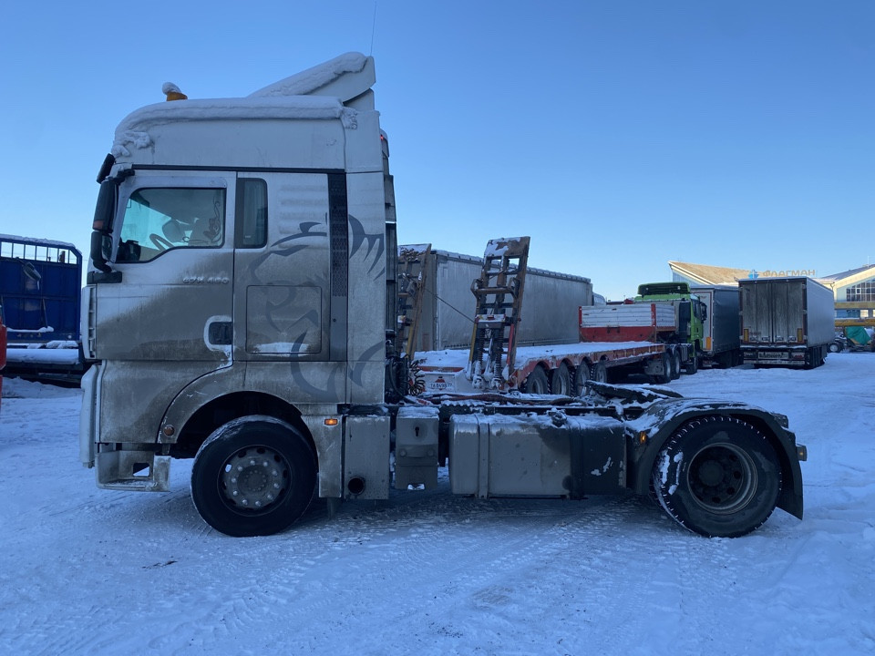 SITRAK C7H 4x2 Седельный тягач SITRAK C7H 4x2 Седельный тягач