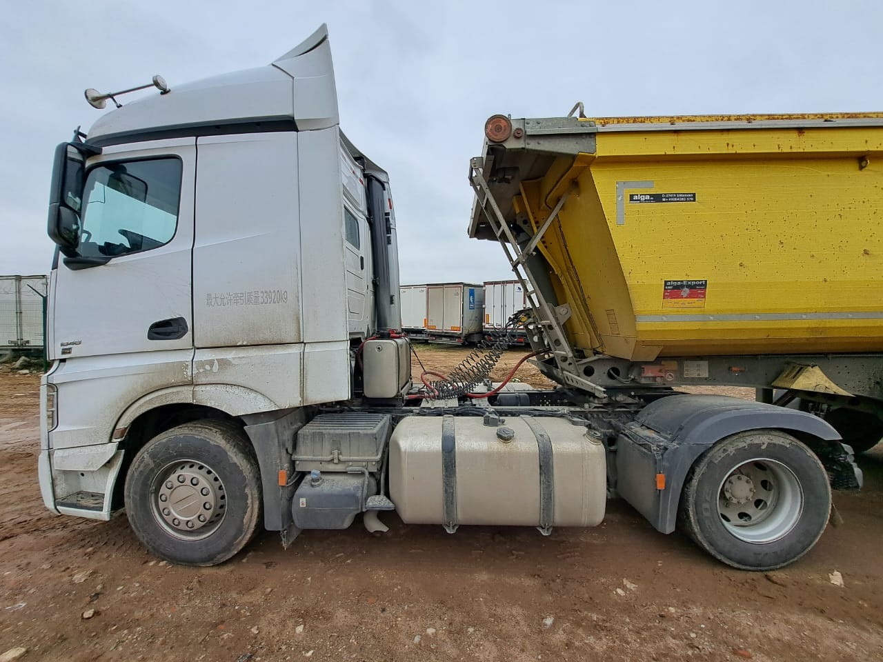 Mercedes-Benz ACTROS 4x2 Седельный тягач Mercedes-Benz ACTROS 4x2 Седельный тягач