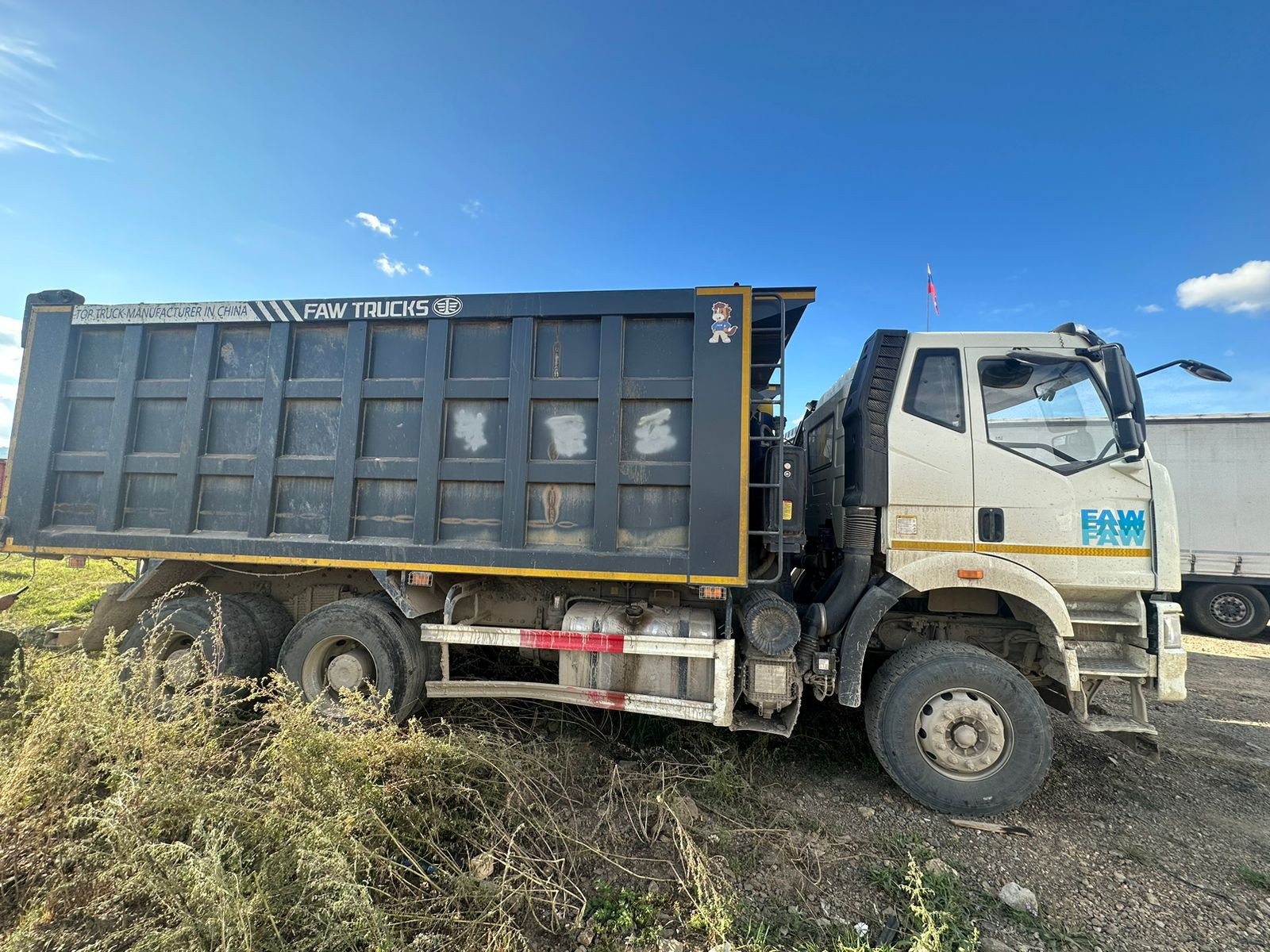 FAW J6 6x4 Самосвал FAW J6 6x4 Самосвал