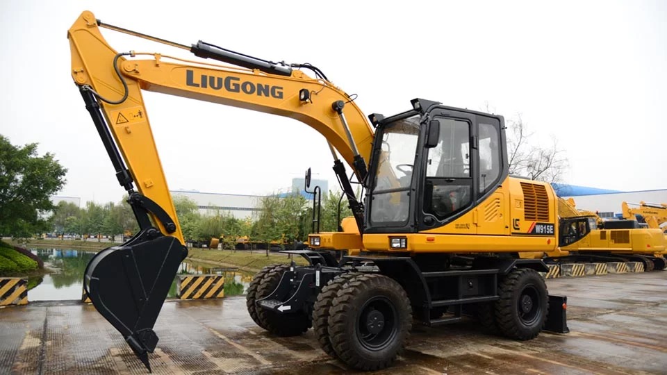 Колесный экскаватор LiuGong W915E (0,58 м3) 14.600 кг