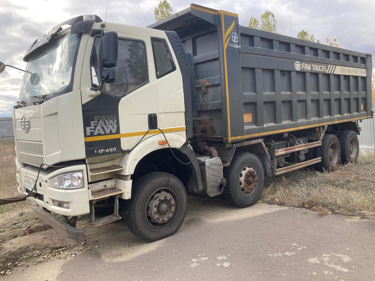FAW J6 8x4 Самосвал FAW J6 8x4 Самосвал