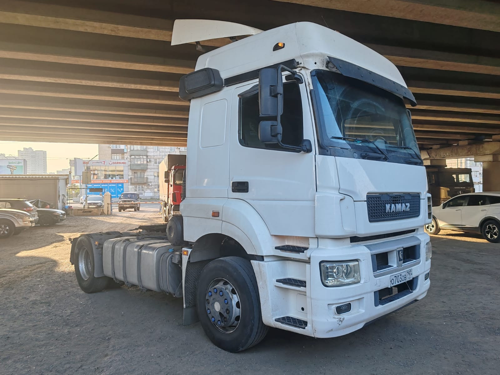 КамАЗ 5490 4x2 Седельный тягач КамАЗ 5490 4x2 Седельный тягач