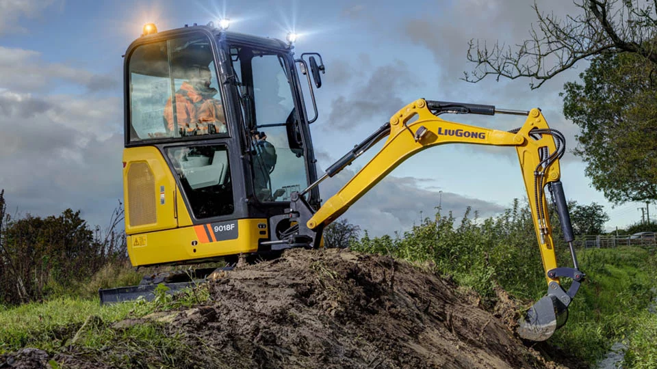 Мини экскаватор LiuGong 9018F (0,045 м3) 1800 кг