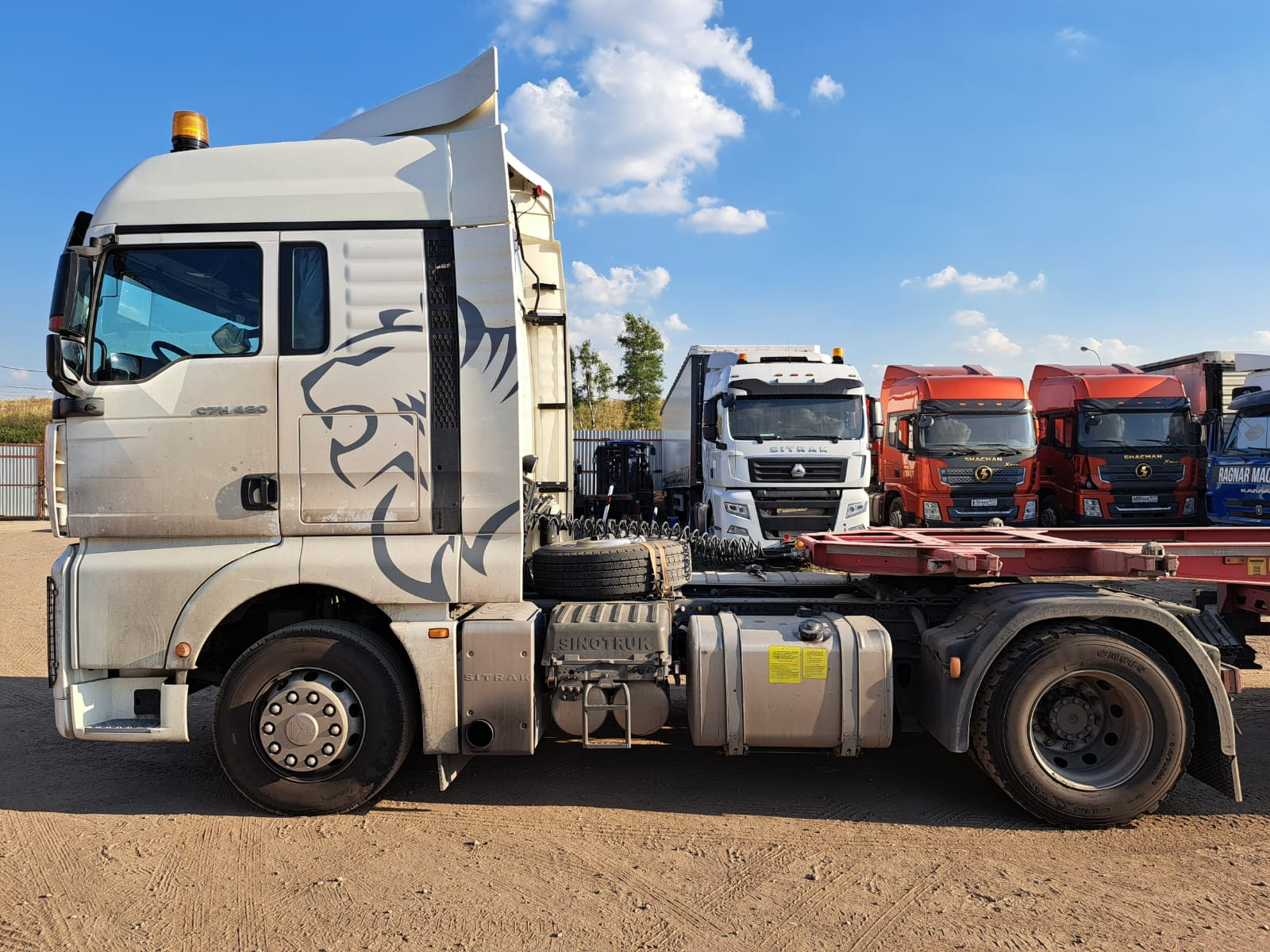 SITRAK C7H 4x2 Седельный тягач SITRAK C7H 4x2 Седельный тягач