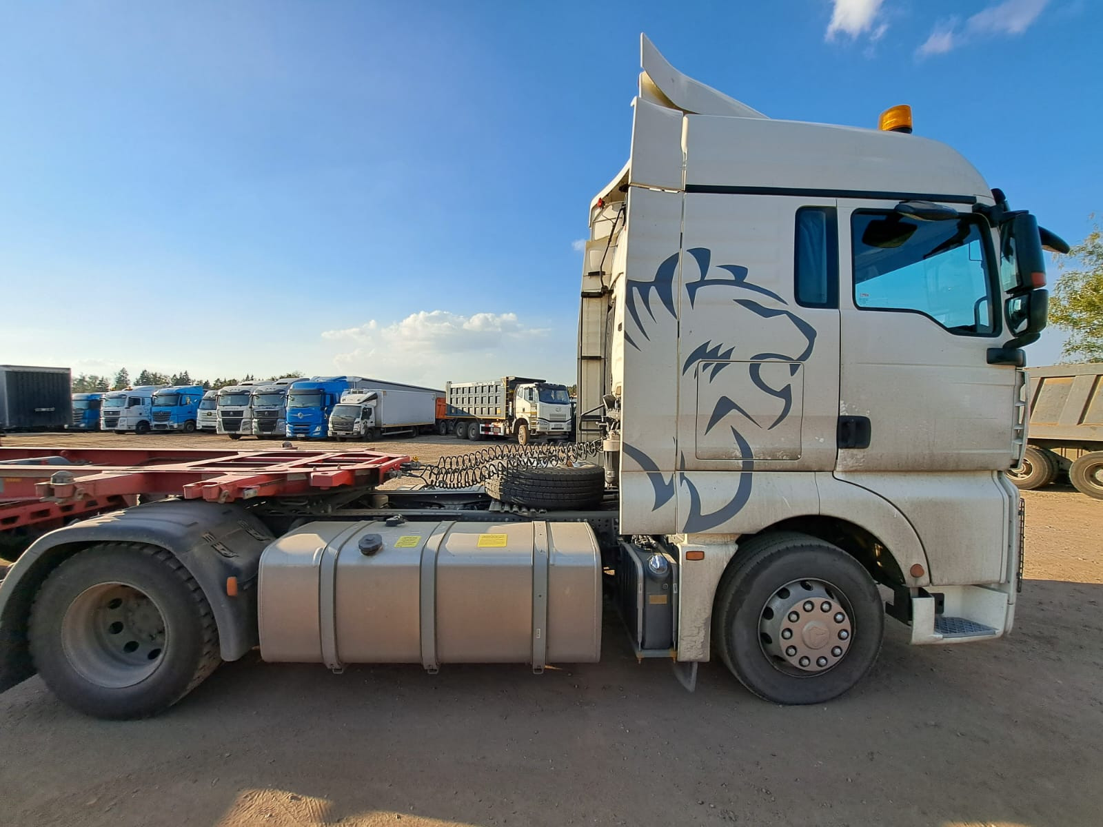 SITRAK C7H 4x2 Седельный тягач SITRAK C7H 4x2 Седельный тягач