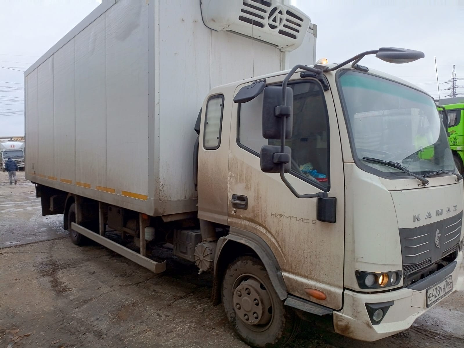 СПЕЦМОБИЛЬ-НН 38781* на шасси КамАЗ 43089 4x2 Изотермический/рефрижератор СПЕЦМОБИЛЬ-НН 38781* на шасси КамАЗ 43089 4x2 Изотермический/рефрижератор