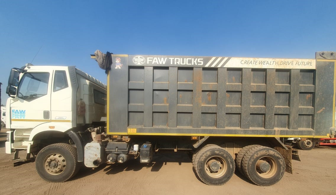 FAW J6 6x4 Самосвал