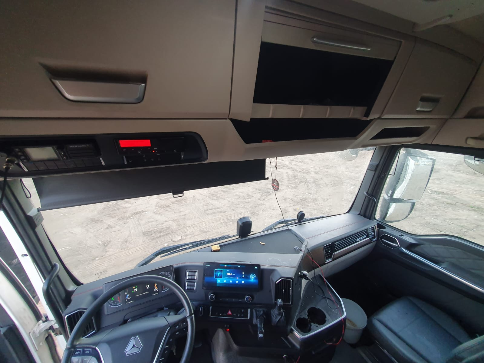 SITRAK C7H MAX 4x2 Седельный тягач SITRAK C7H MAX 4x2 Седельный тягач