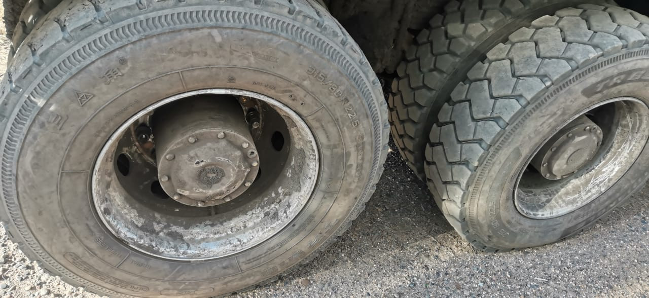 Shacman (Shaanxi) SX* 8x4 Самосвал