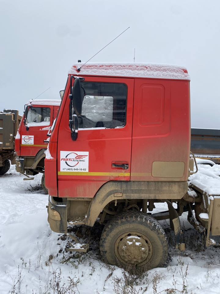 МАЗ 6432 6x6 Седельный тягач