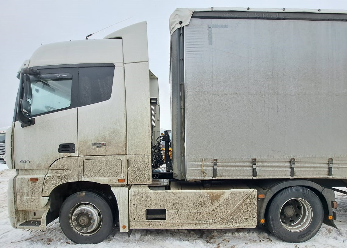 Foton AUMAN 4x2 Седельный тягач Foton AUMAN 4x2 Седельный тягач