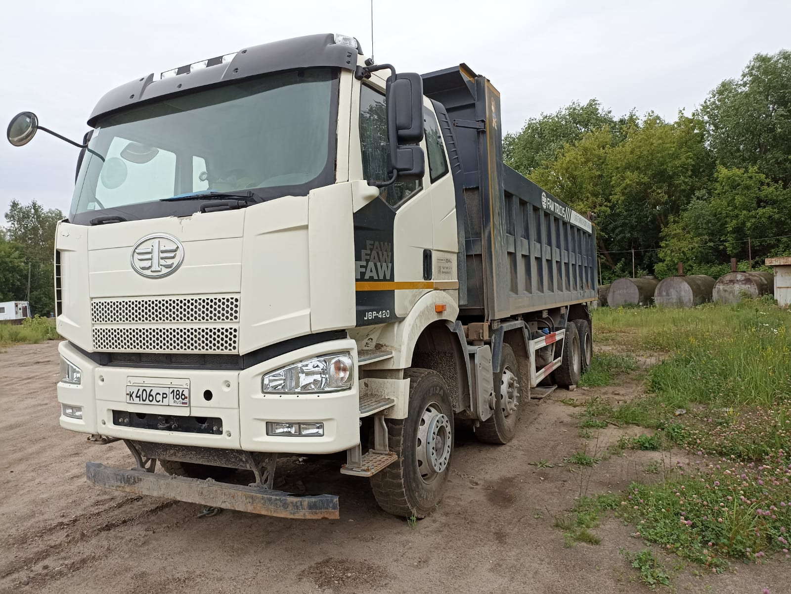 FAW J6 8x4 Самосвал