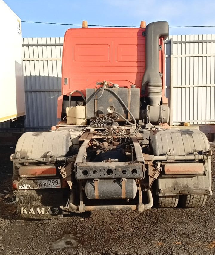 КамАЗ 5490 4x2 Седельный тягач