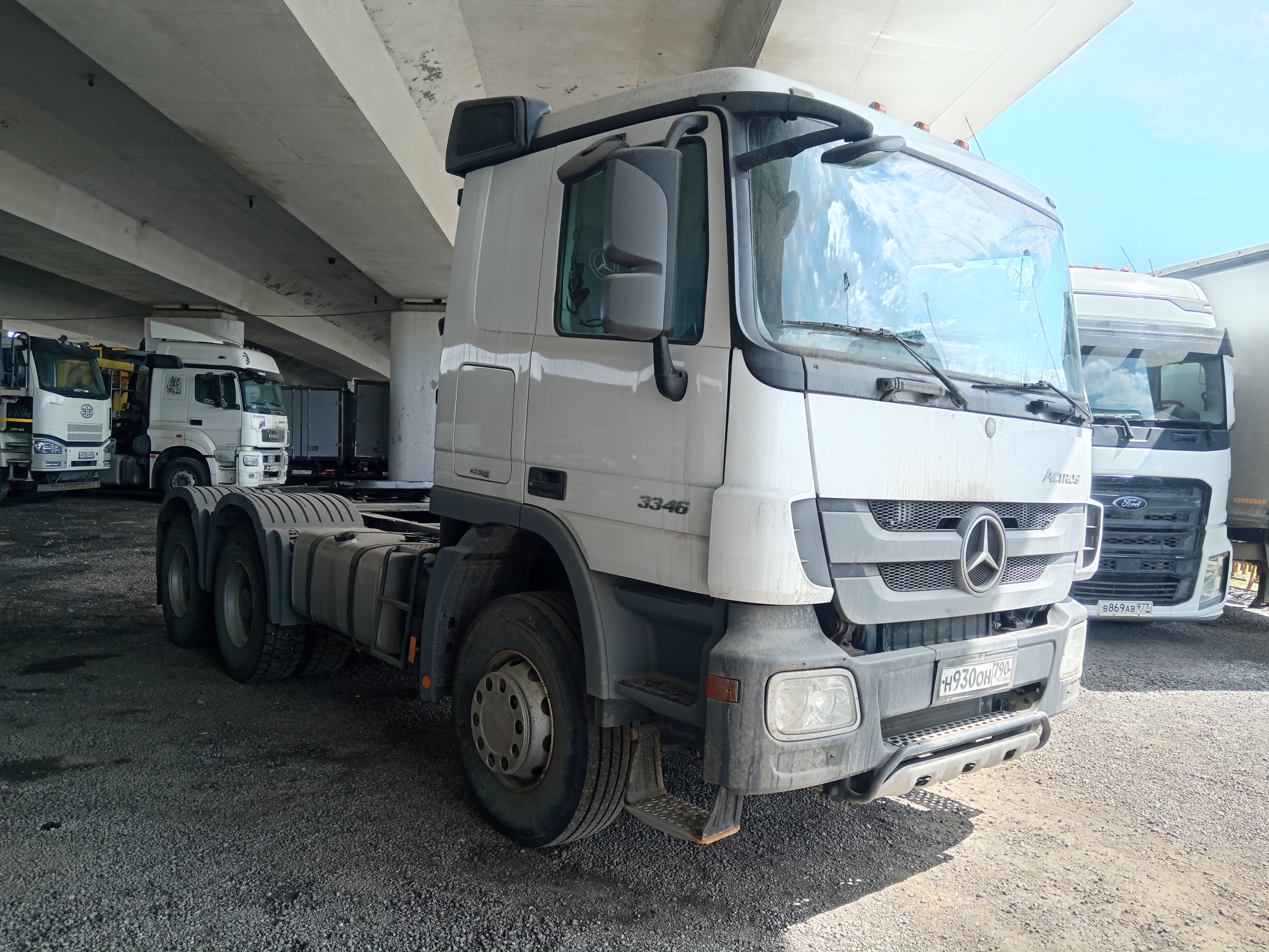 Mercedes-Benz Actros 6x4 Седельный тягач Mercedes-Benz Actros 6x4 Седельный тягач