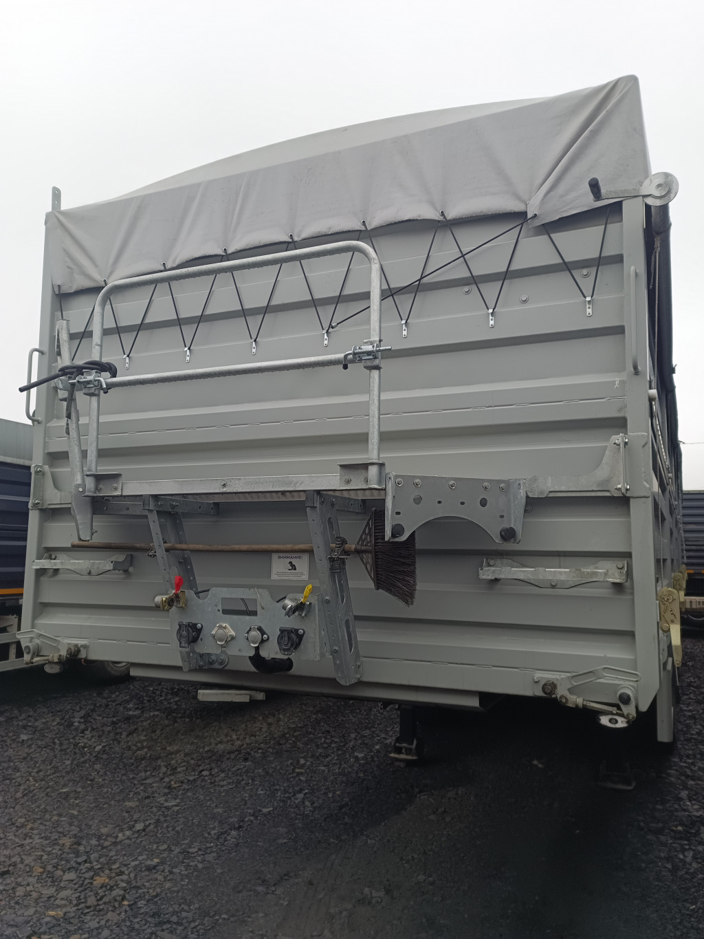BONUM 9142* Полуприцеп зерновоз BONUM 9142* Полуприцеп зерновоз