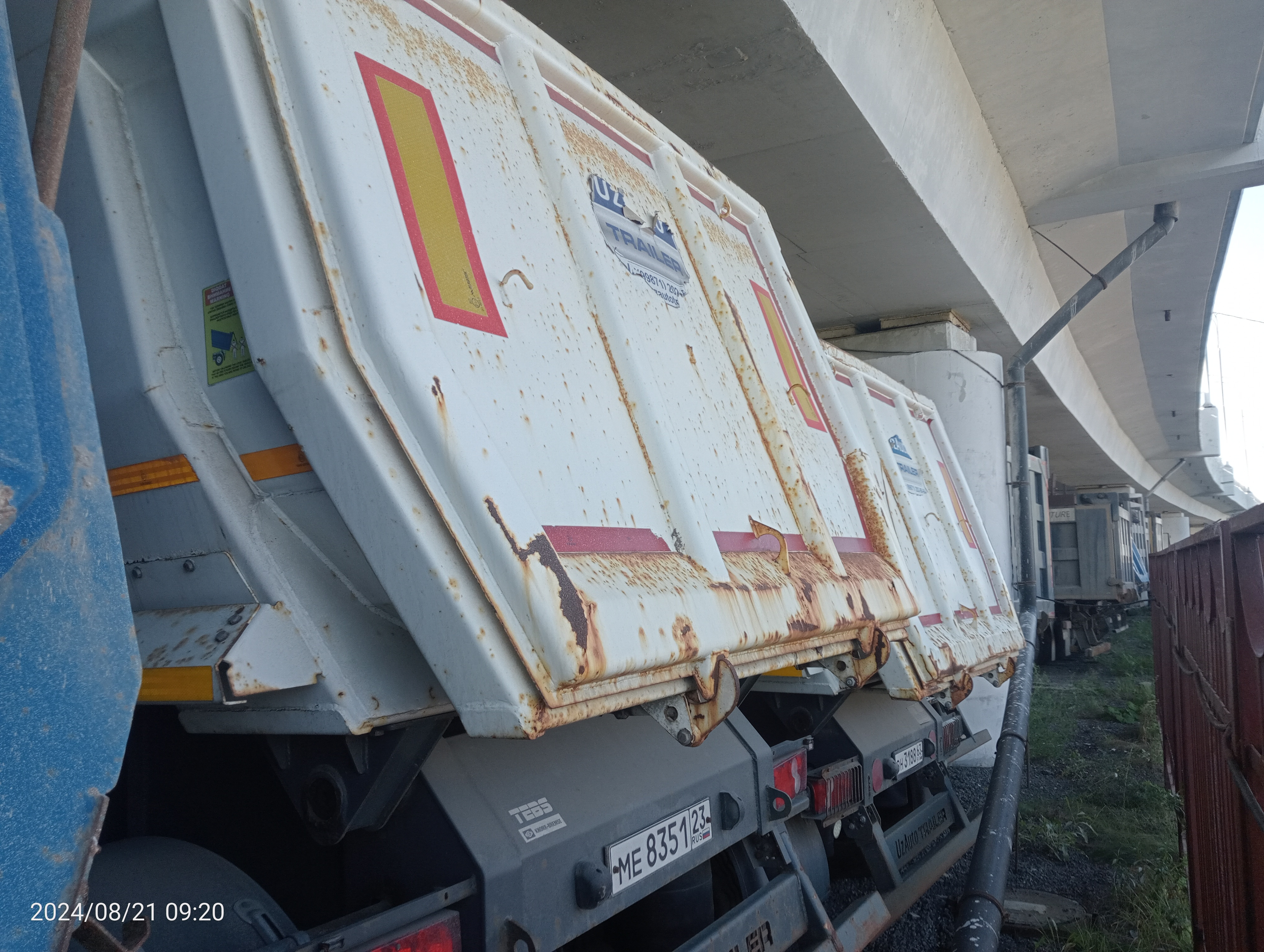 UAT STRP Полуприцеп самосвальный UAT STRP Полуприцеп самосвальный